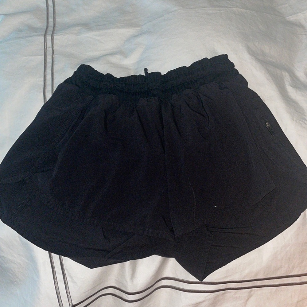 lululemon low rise shorts